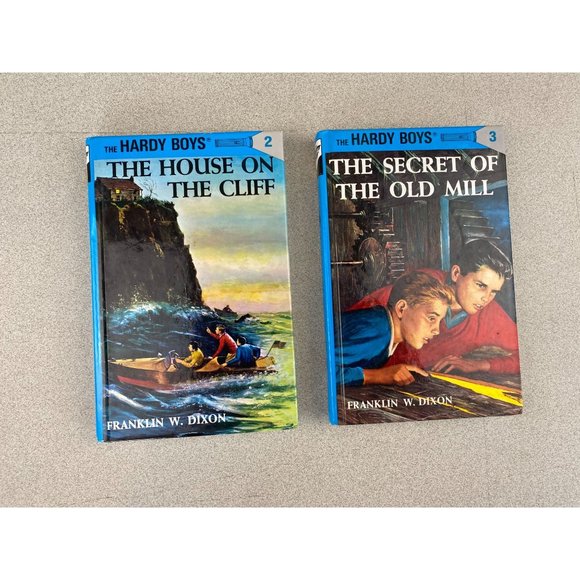 The Hardy Boys Lot Of 2 Hard Cover Books by Franklin W. Dixon - Picture 1 of 6